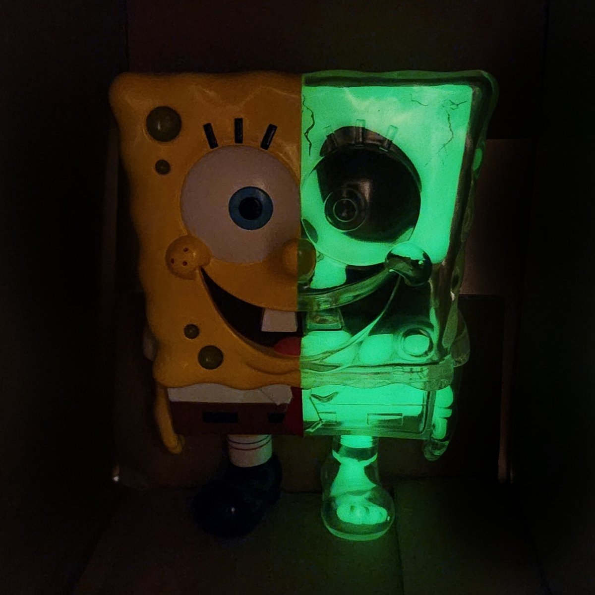 画像5: SPONGEBOB X-RAY FULL COLOR Yellow G.I.D Ver. (5)