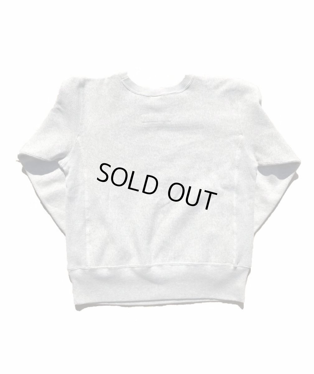 画像2: [BUDDY別注xSECRETBASE限定] Champion リバースウィーブ ガゼット付き クルースウェット - GOLDEN ELEPHANTS (2)