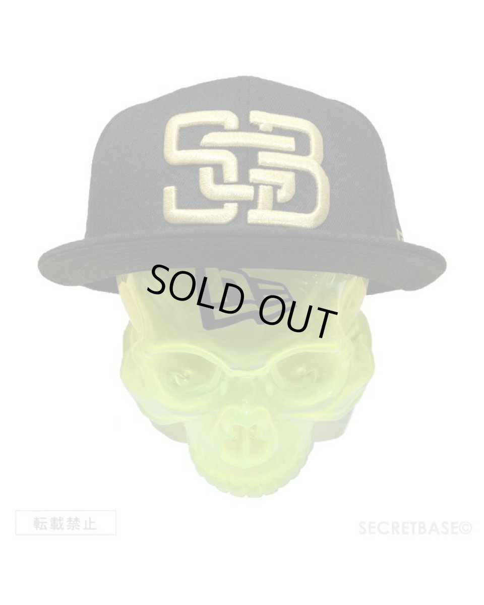 画像2: SBG New Era 9FIFTY × SECRETBASE 1/1 SKULL HEAD CLEAR YELLOW SET (2)