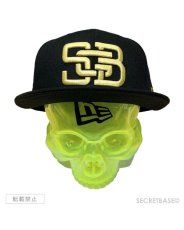 画像2: SBG New Era 9FIFTY × SECRETBASE 1/1 SKULL HEAD CLEAR YELLOW SET (2)