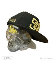 画像1: SBG New Era 9FIFTY × SECRETBASE 1/1 SKULL HEAD CLEAR BLACK SET (1)