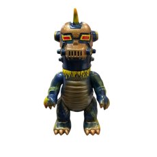 画像1: [Lottery Sale] ЯOR 精密機械怪獣 - Magnet Monster T-Tank [抽選販売案内] (1)