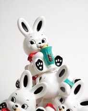 画像2: HONESTBOY×SECRET BASE Rabbit Figure (2)