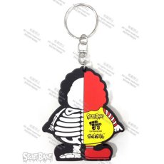 画像2: X-RAY MC SUPER SIZED RUBBER KEY HOLDER YELLOW (2)