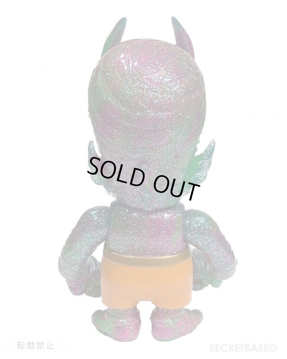 画像4: a botanical garden skullHEVI creates loopy visions in a swan SONG spaced 2019 skullHevi marbHouse Vers created by pushead  sculpted by betch (4)